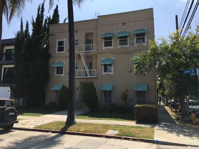 Building Photo - 859 N June St