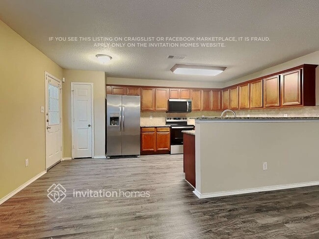 Building Photo - 2203 Wichita Tr