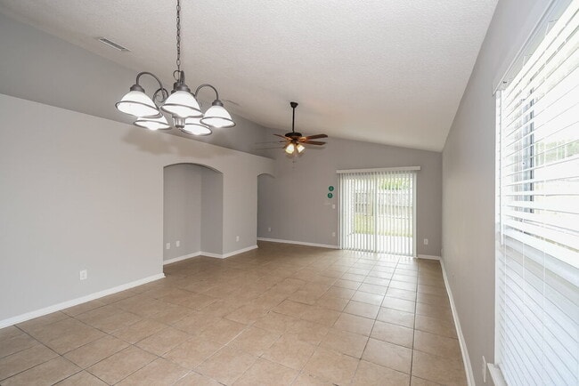 Building Photo - 1566 Hope Valley Dr