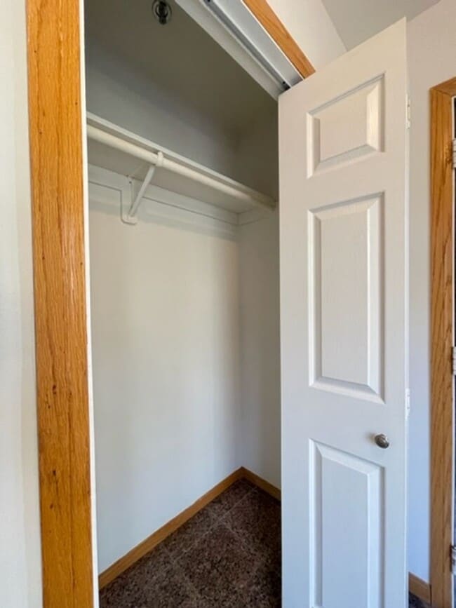 Building Photo - 1614-1616 Lyndon St