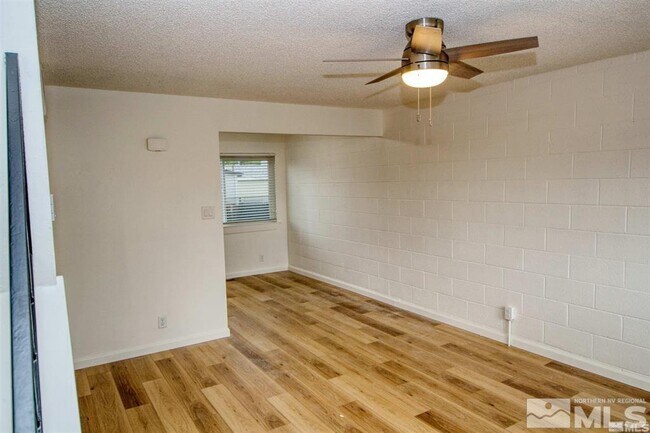 Building Photo - 521 C St