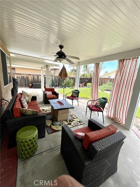 Foto del edificio - 27503 Dandelion Ct