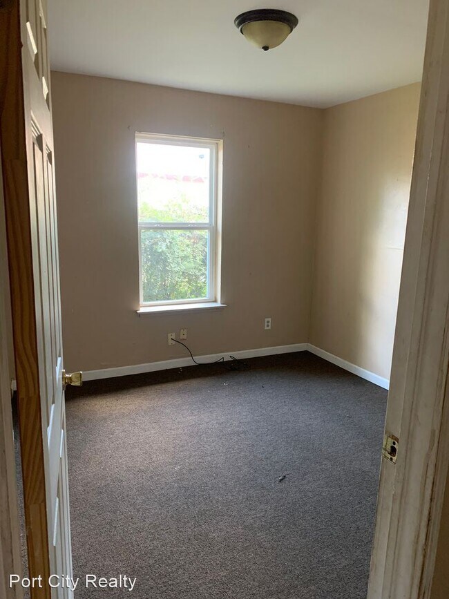 Foto del edificio - 3 br, 1 bath House - 4822 Gloria Drive