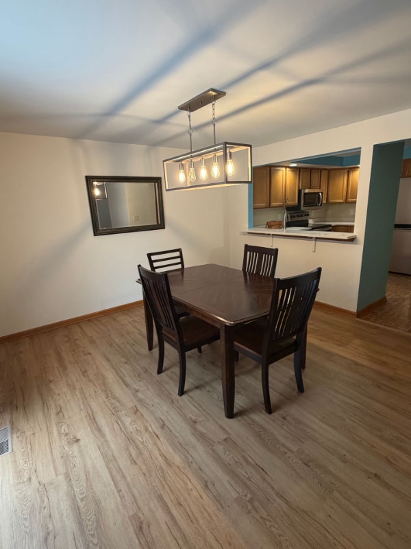 Foto del edificio - 142 Northwood Dr