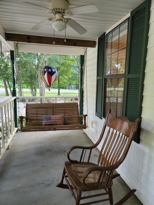 Foto del edificio - 331 Glenwood Dr