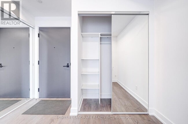 Building Photo - 25 Adra Grado Way