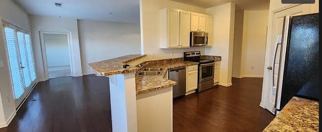 Building Photo - 6815 Kinsale Ln