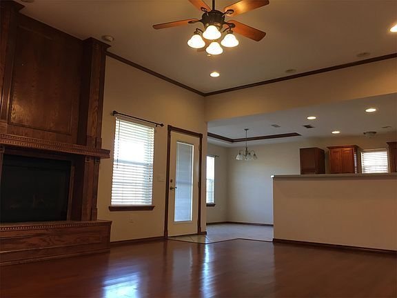 Building Photo - nice home in Clovis