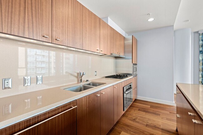 Foto del edificio - Gorgeous 9th floor Condo in South Waterfro...