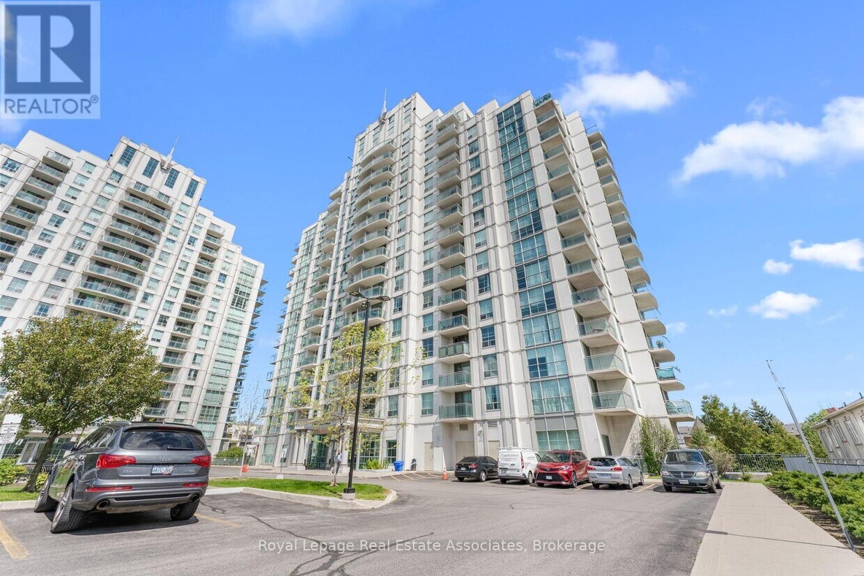 Primary Photo - 8-P18 Rosebank Dr
