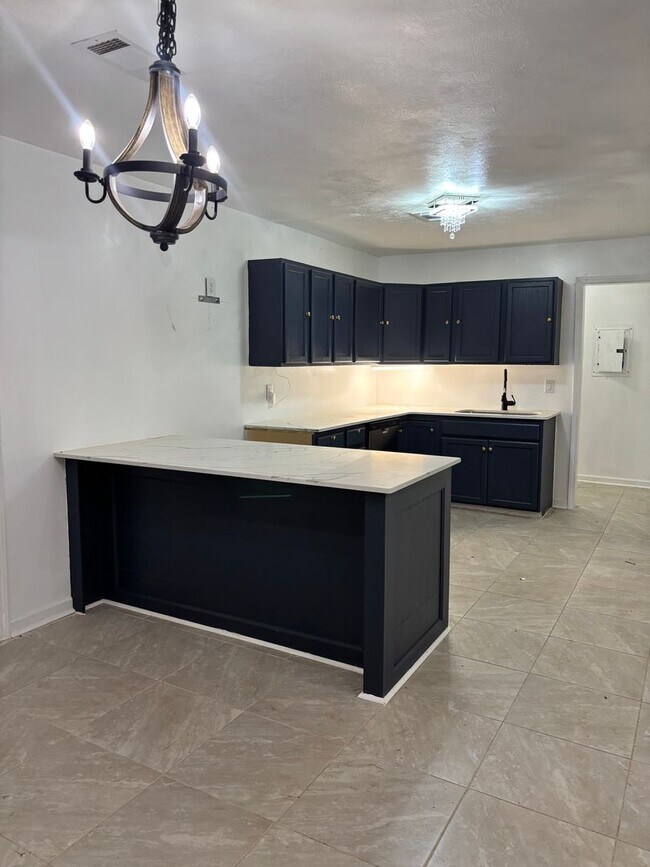 Building Photo - 2877 Teresa Dr