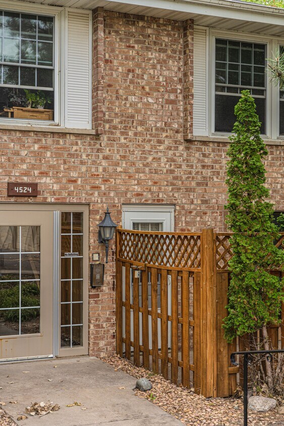 4524 Cedar Lake Rd S Unit 1, Minneapolis, MN 55416 Condo for Rent in