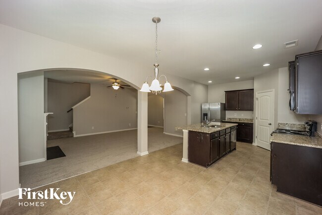 Foto del edificio - 545 Offaly Ln