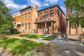 Building Photo - 2540 Stout St