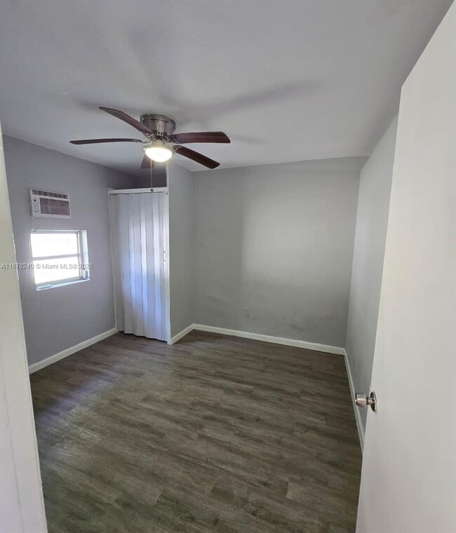 Building Photo - 3971 SW 12th Pl