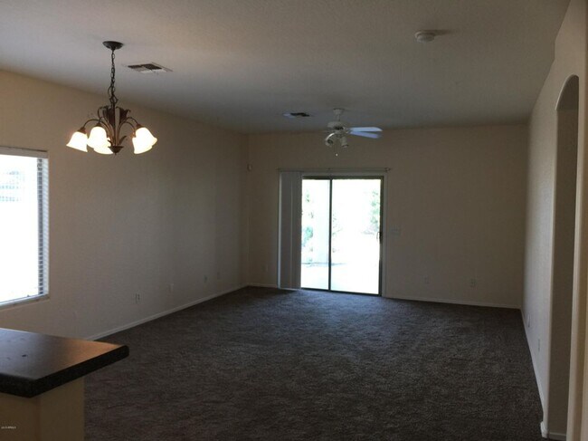 Foto del edificio - 15165 N 138th Ln