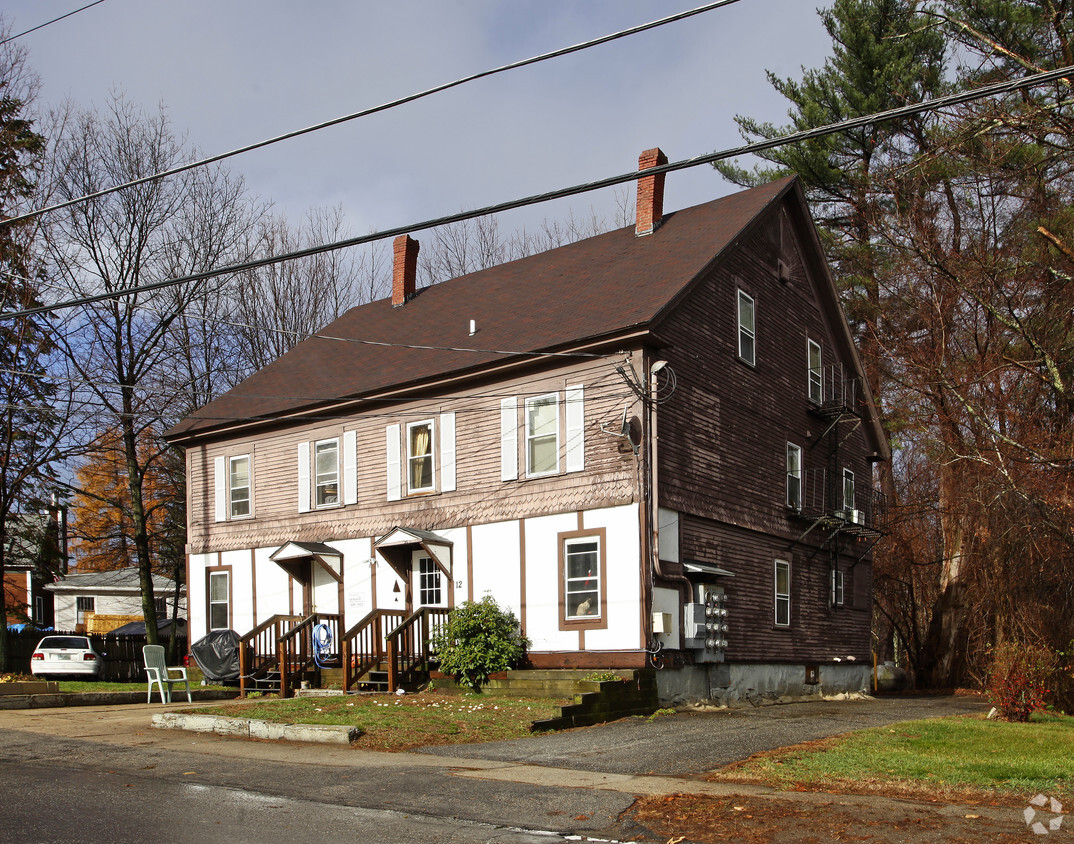 Foto principal - 12 Railroad Ave