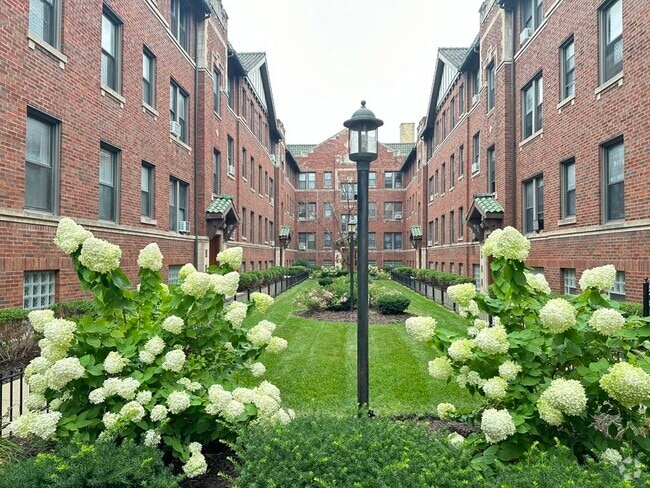 Building Photo - 3300 W Schubert Ave
