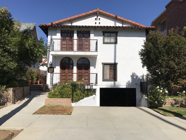 1007 5th Street apartamento F - 1007 5th St
