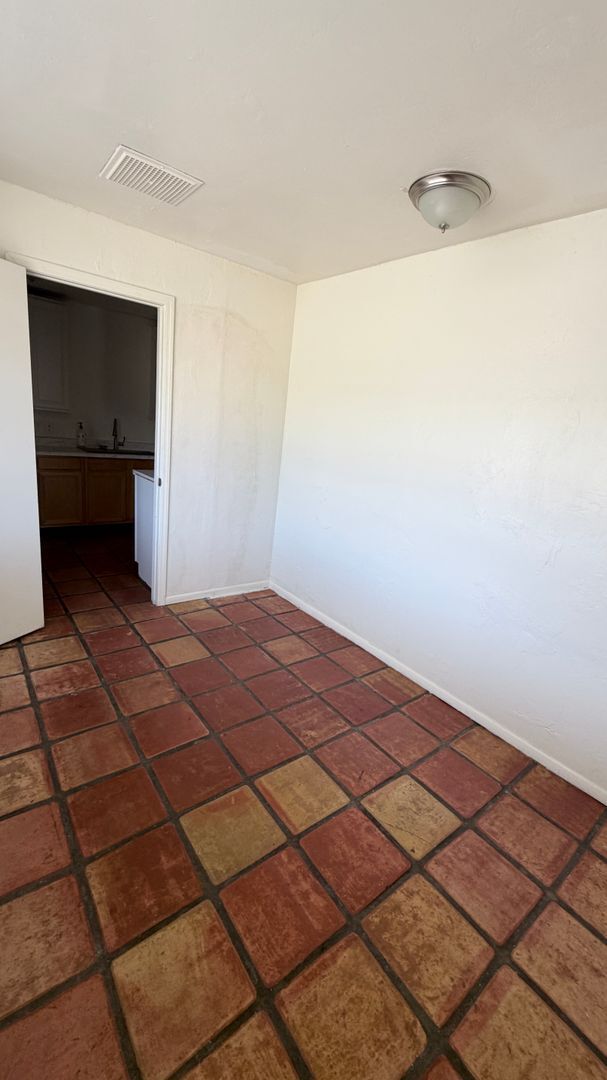 Foto del edificio - 1204 W 7th St