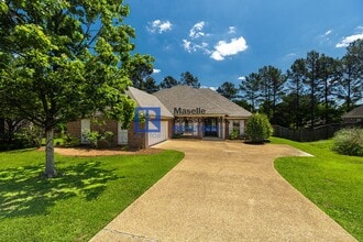 Building Photo - 108 Buckeye Dr