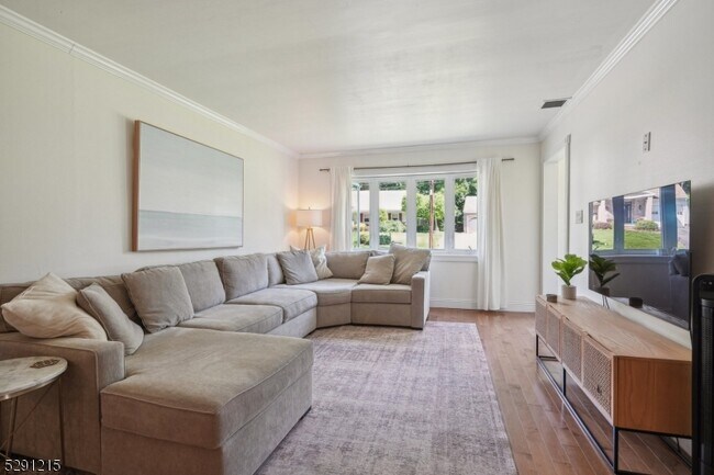 Foto del edificio - 58 Ashwood Dr
