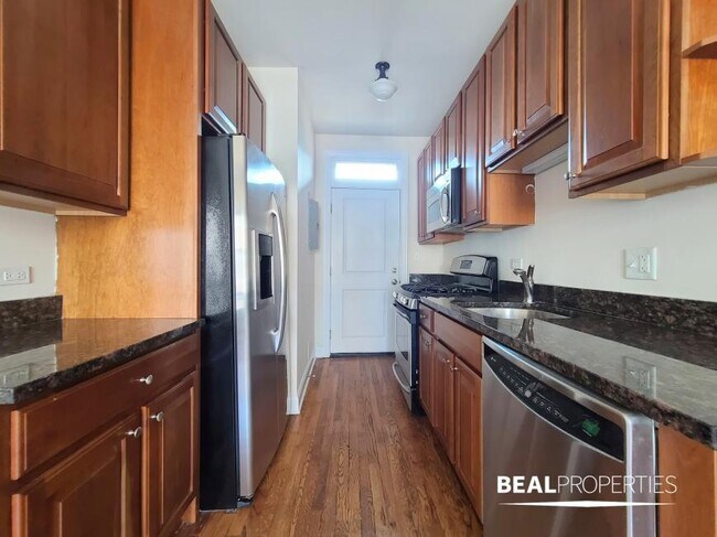 Foto del edificio - 1 bedroom in CHICAGO IL 60613