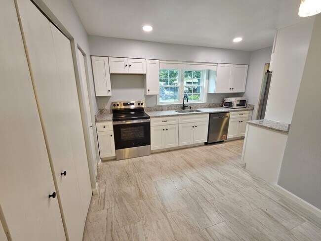 Foto del edificio - 35 Summercreek Dr