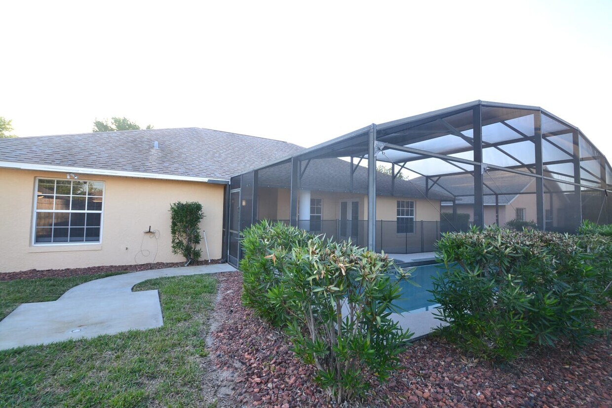 122 Oak Leigh Ct House Rental in Parrish, FL