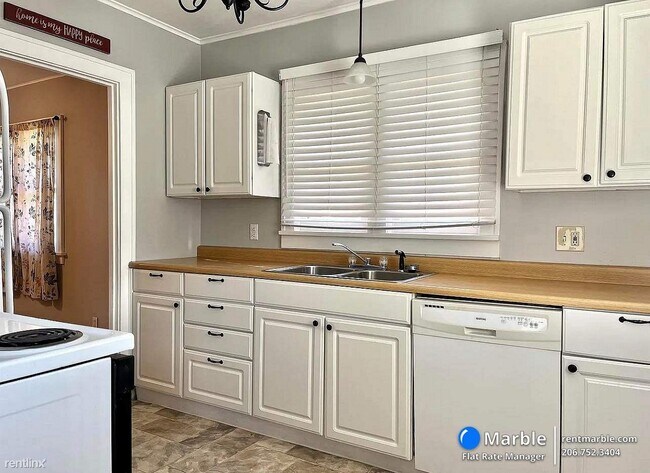 Building Photo - 2 br, 1 bath House - 3404 2nd Ave N