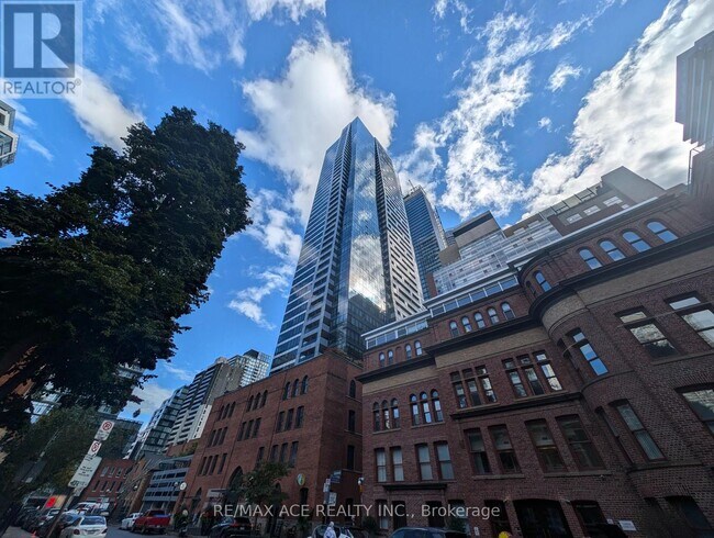 Building Photo - 5 St Joseph St