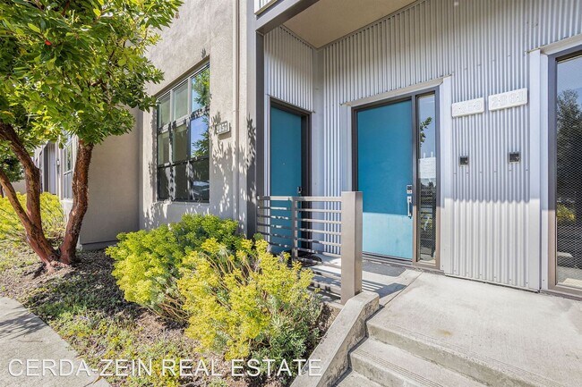 Building Photo - 2 br, 2 bath House - 2857 Regatta Drive, O...