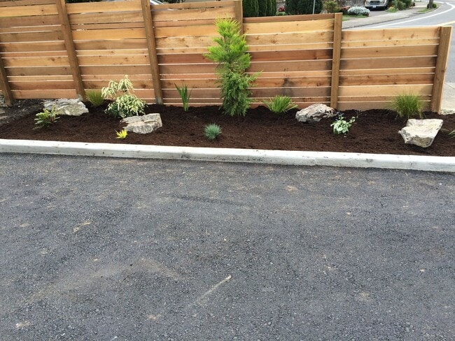 Building Photo - Better than Cool 2 bedroom in Creston-Kenilworth