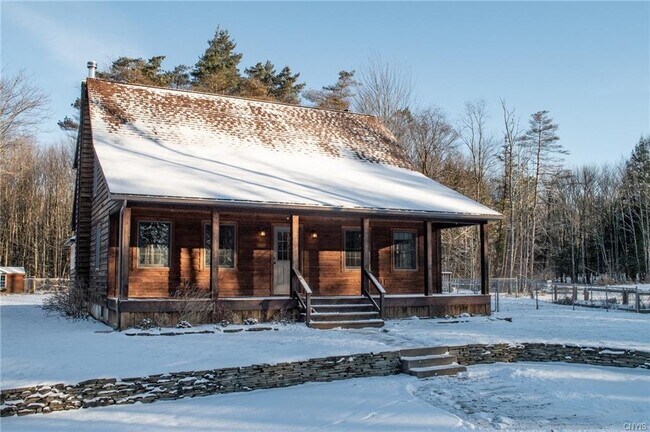 Foto del edificio - 7781 Watson Hollow Rd