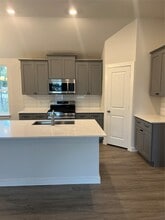 Building Photo - 885 Rd 5102