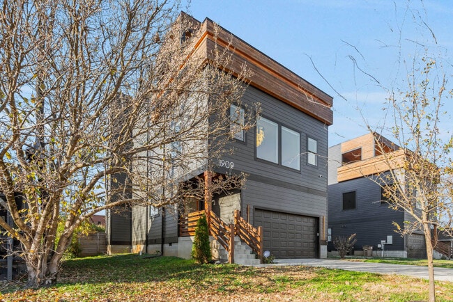 Building Photo - 1909 Hailey Ave