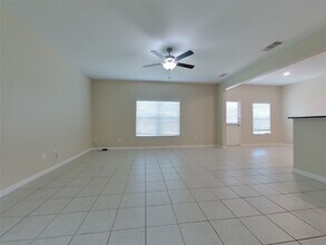 Building Photo - 536 Red Dusk Paint Dr