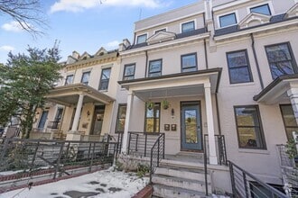 Building Photo - 142 Bryant St NE
