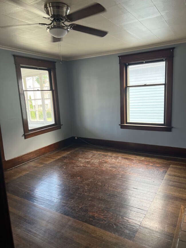 Foto del edificio - 1245 W 9th St