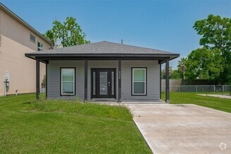 Building Photo - 294 Debbie Ln