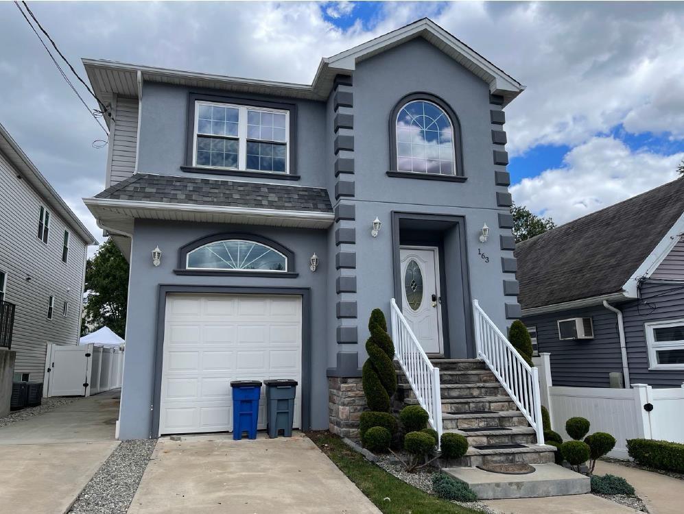 163 Burke Ave Unit 1FL, Staten Island, NY 10314 Room for Rent in