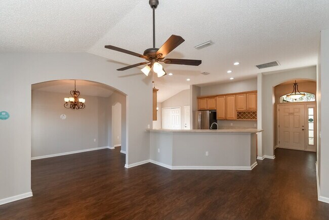 Foto del edificio - 2653 Fernleaf Dr