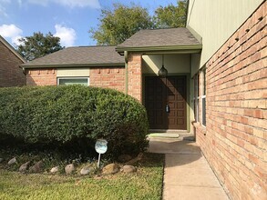 Building Photo - 5026 Spring Forest Dr