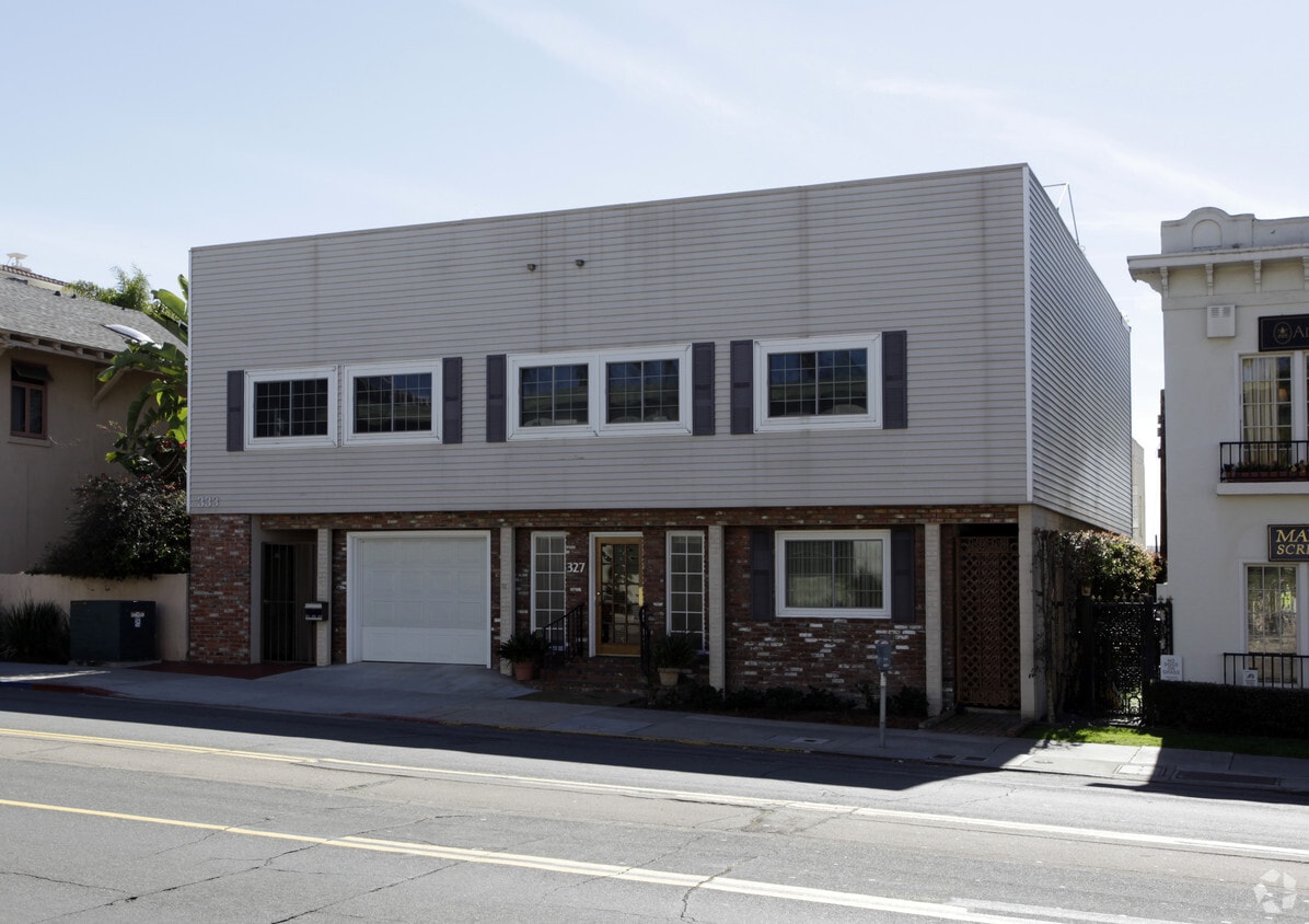 327 Laurel St, San Diego, CA 92101 Apartments San Diego, CA