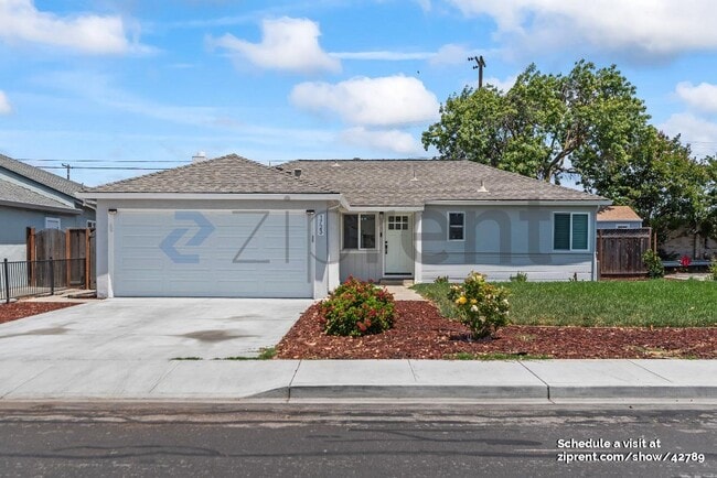 Building Photo - 1723 Laine Ave