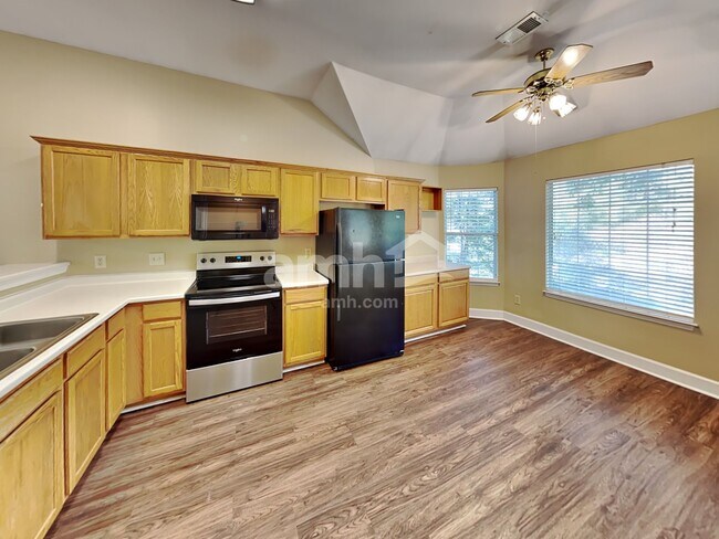 Foto del edificio - 1508 Cardinal Ln