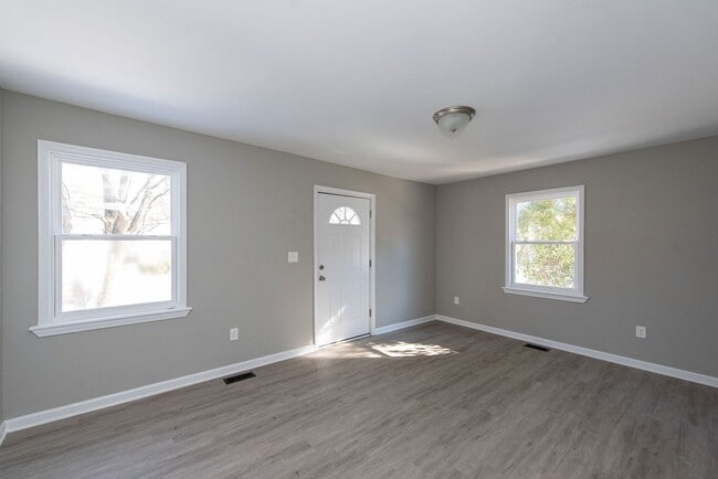 Building Photo - 4715 Green Glen Ln