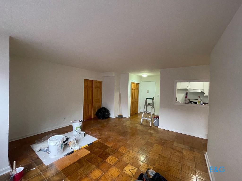 18311 Hillside Ave. Unit 1P, Queens, NY 11432 Room for Rent in