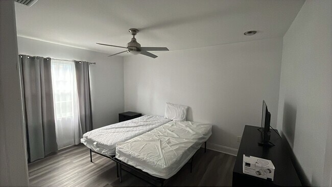 Foto del edificio - 3201 36th Ave N