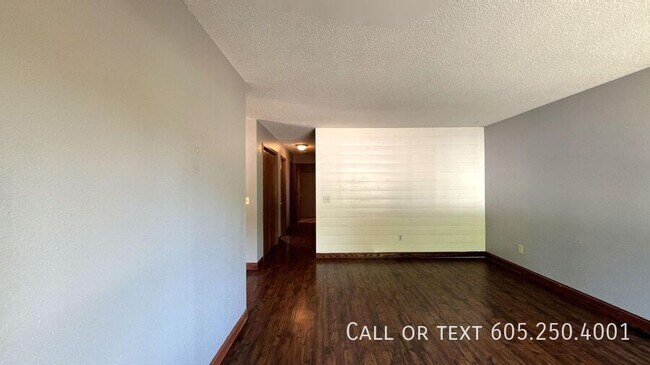 Building Photo - Spacious 5-Bedroom Home with Modern Update...